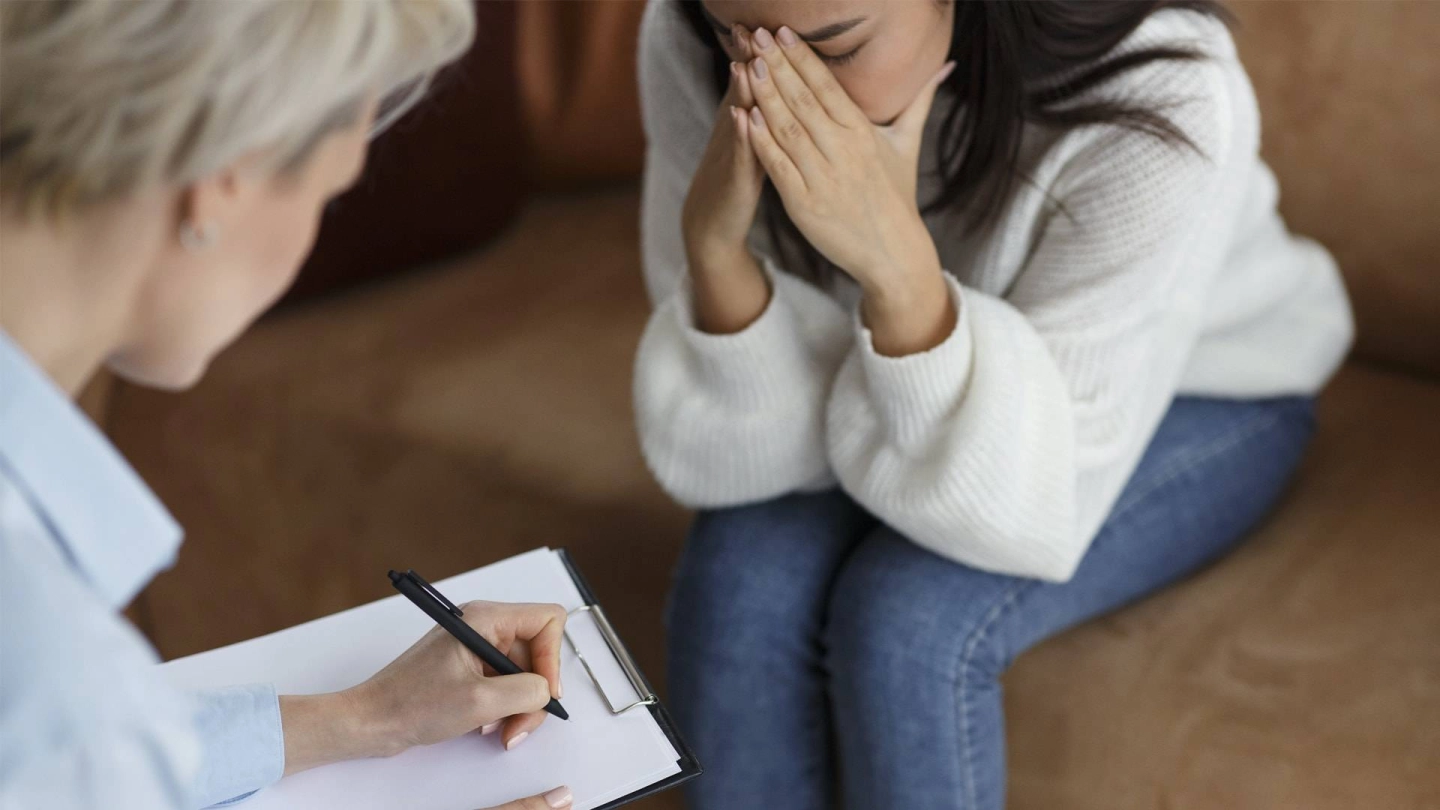 Relatietherapie: Een Weg naar Inzicht en Verbinding